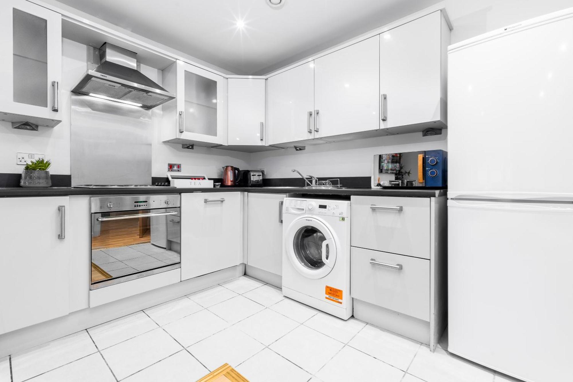 City Centre Apartment - 2 Bedroom - Secure Parking - Top Rated - 201M Birmingham Exterior photo